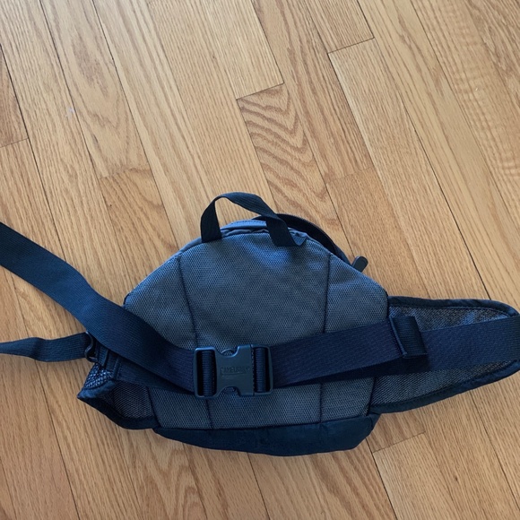 CamelBak Fanny pack - Picture 2 of 3